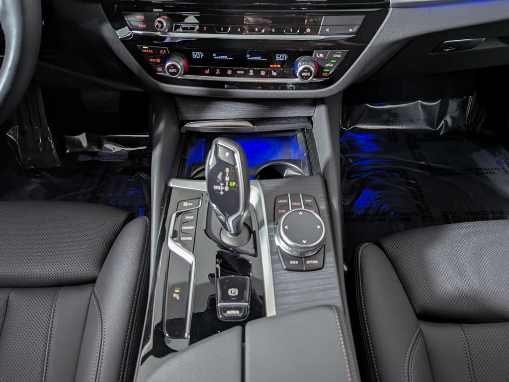 Used 2023 BMW 530i xDrive w/ Premium Package AWD/4WD image 39