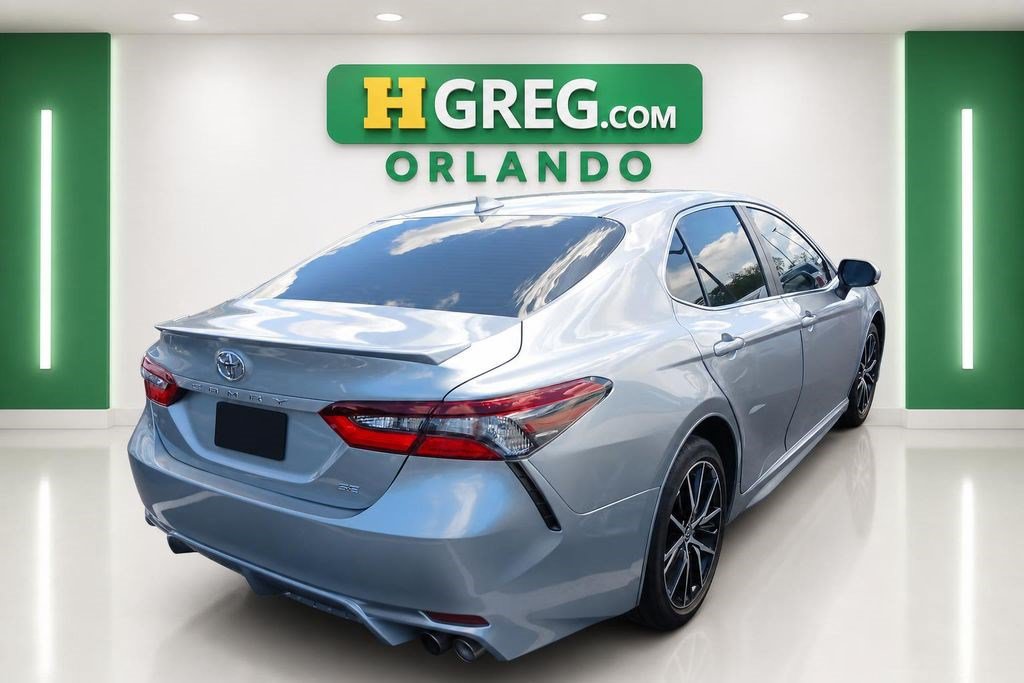 Used 2021 Toyota Camry SE FWD image 6
