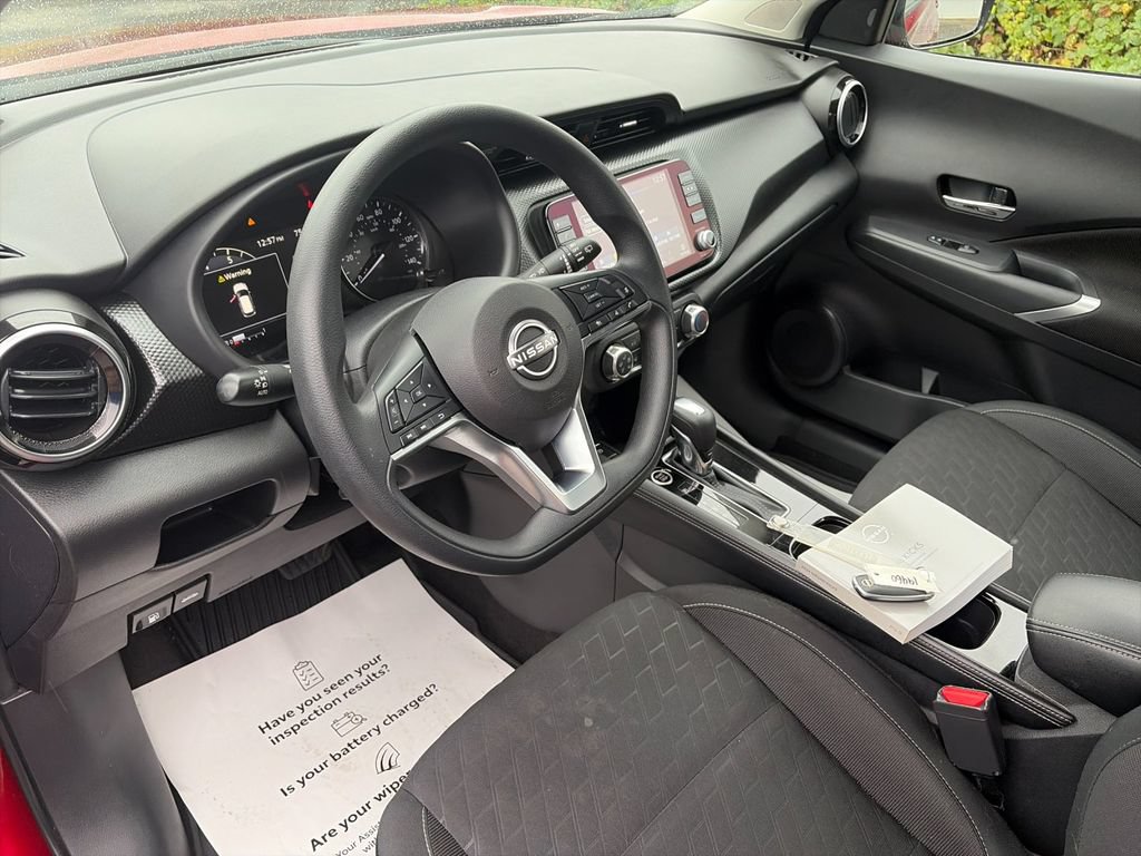 Used 2024 Nissan Kicks SV FWD image 11