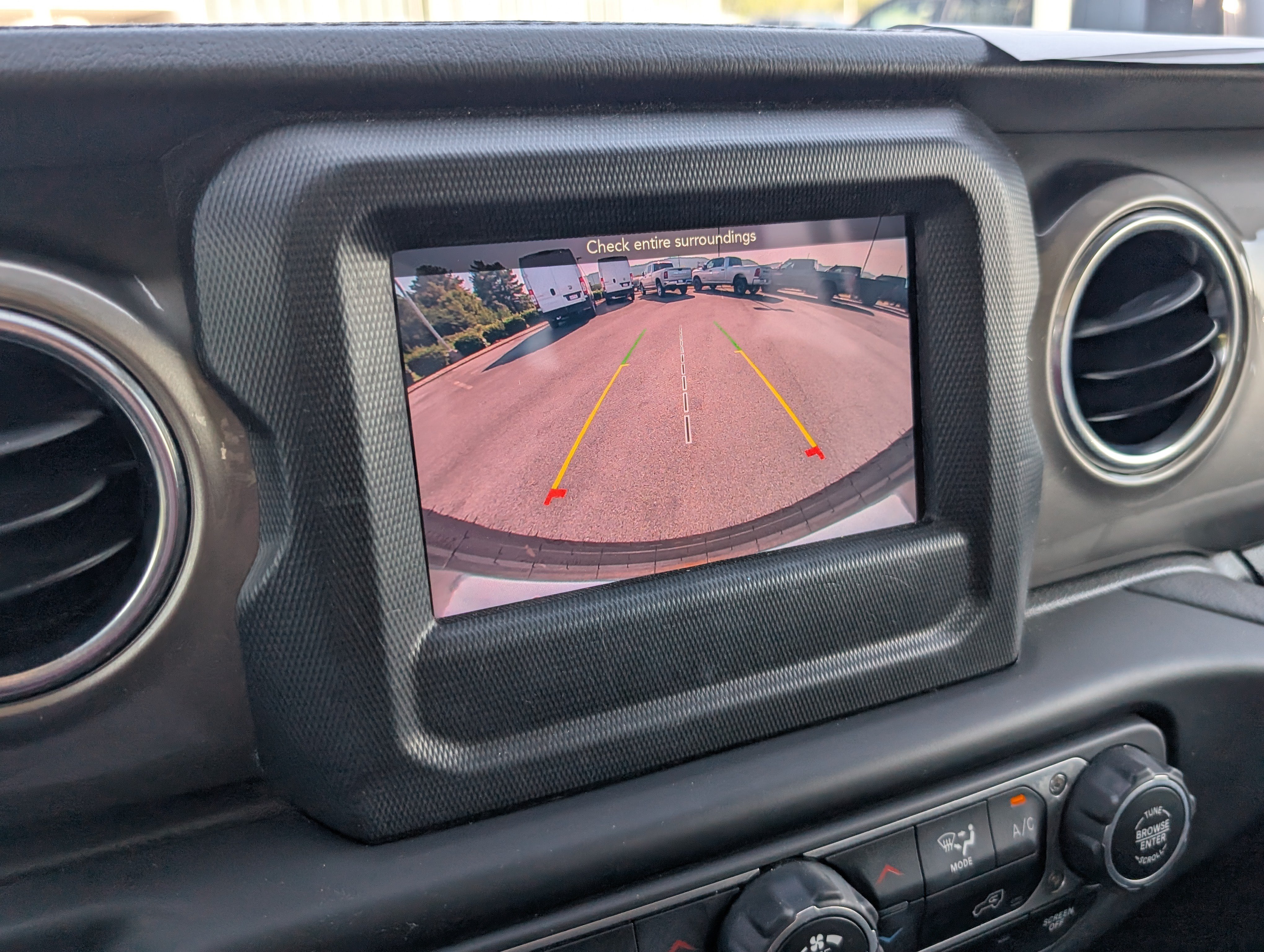 Used 2021 Jeep Wrangler Unlimited Sahara AWD/4WD image 17
