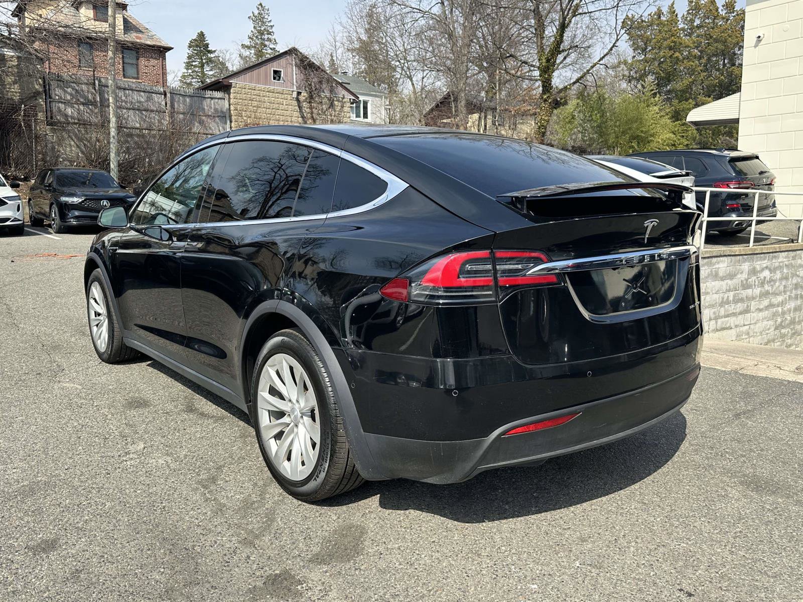 Used 2020 Tesla Model X Long Range AWD/4WD image 5