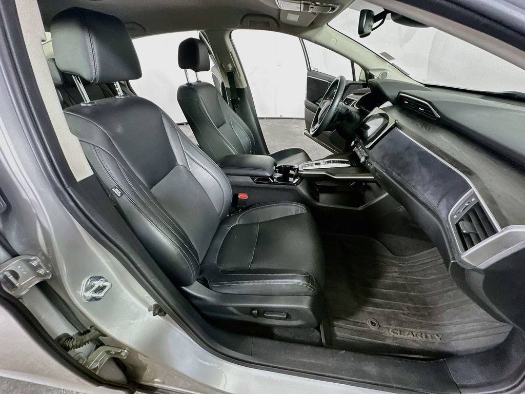 Used 2018 Honda Clarity Touring image 12