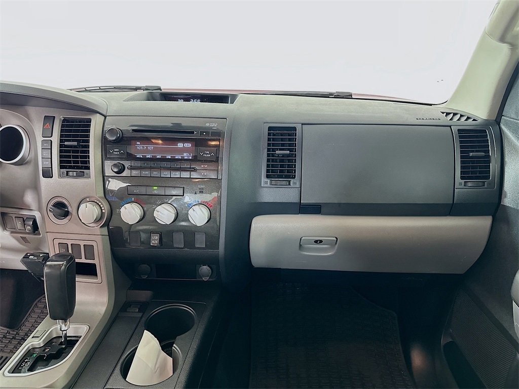 Used 2013 Toyota Tundra 4x4 CrewMax w/ SR5 Pkg image 20