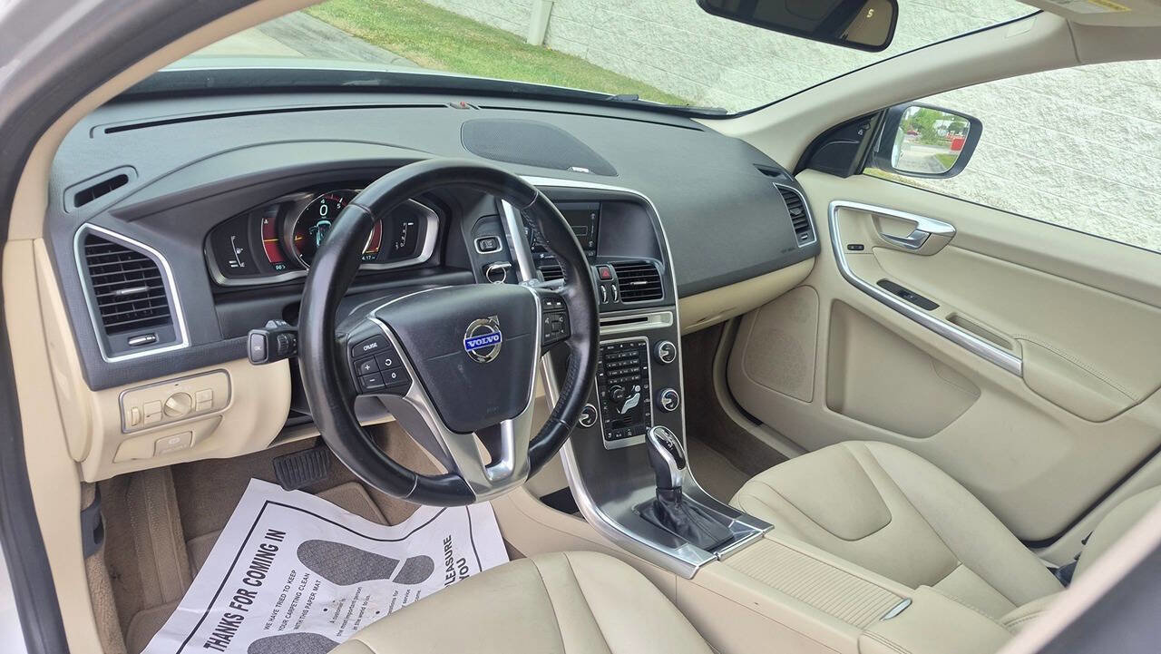 Used 2015 Volvo XC60 T5 Platinum FWD image 35