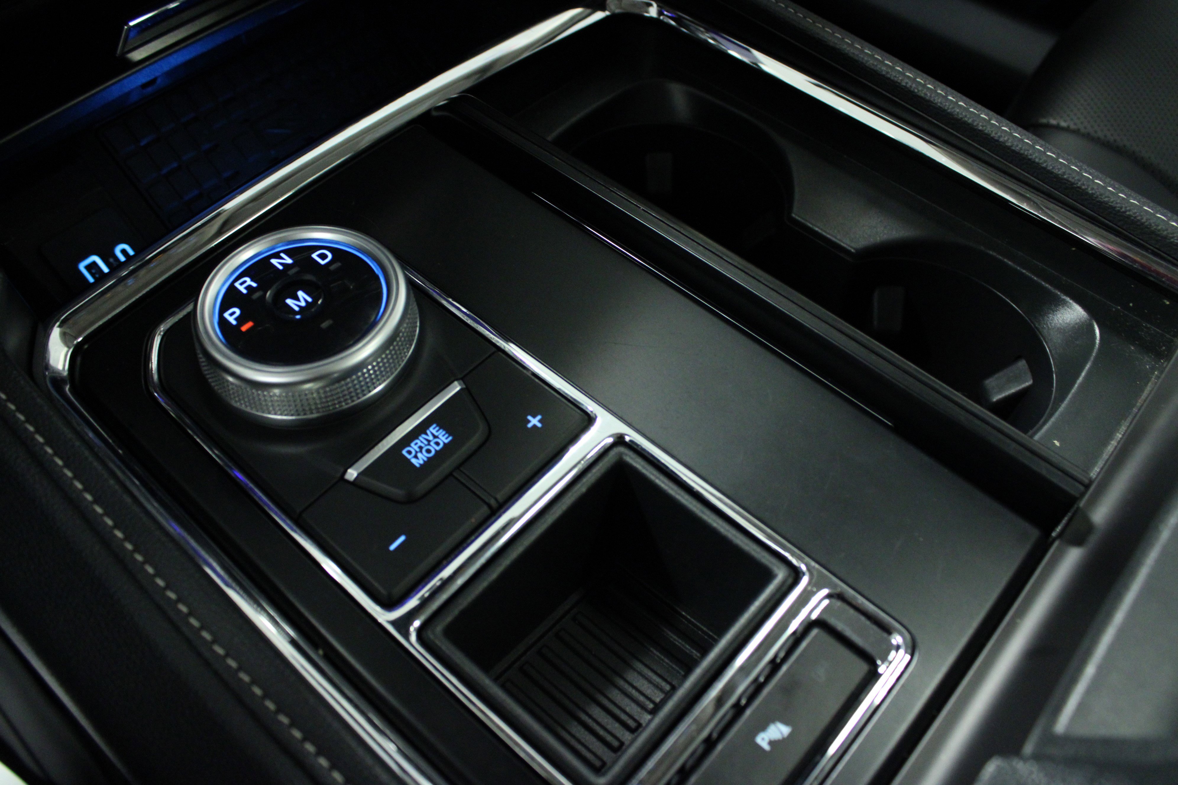 Used 2024 Ford Expedition XLT image 24