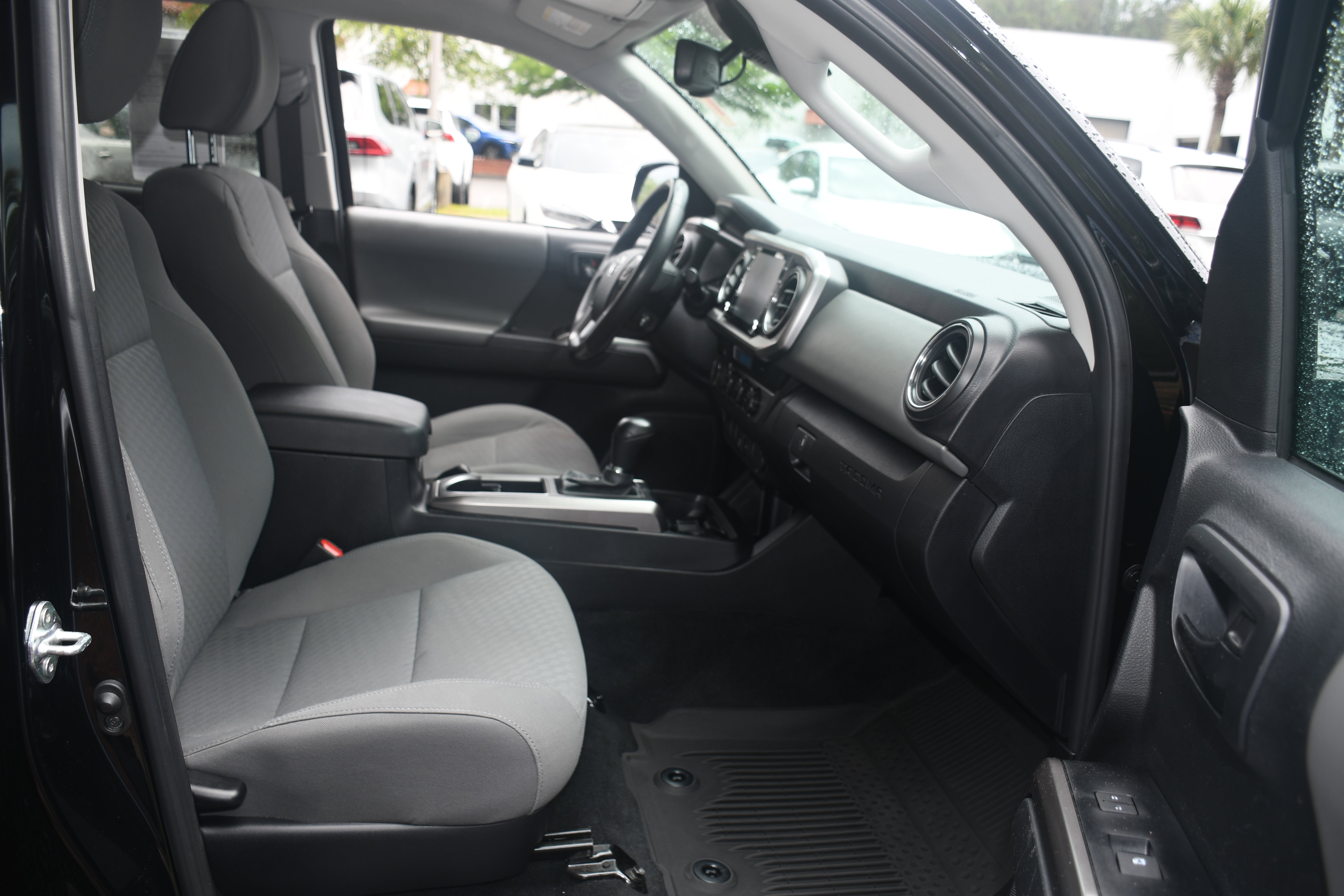 Certified 2023 Toyota Tacoma SR5 w/ Technology Package AWD/4WD image 19
