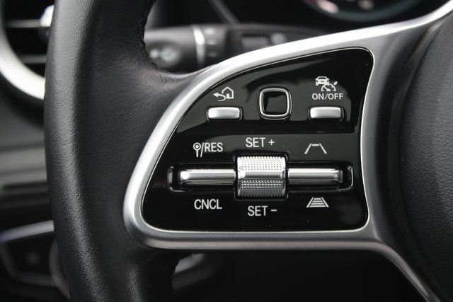 Used 2021 Mercedes-Benz GLC 300 4MATIC image 14