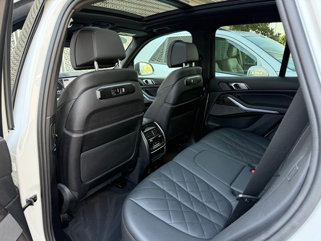 Used 2024 BMW X5 xDrive40i AWD/4WD image 23