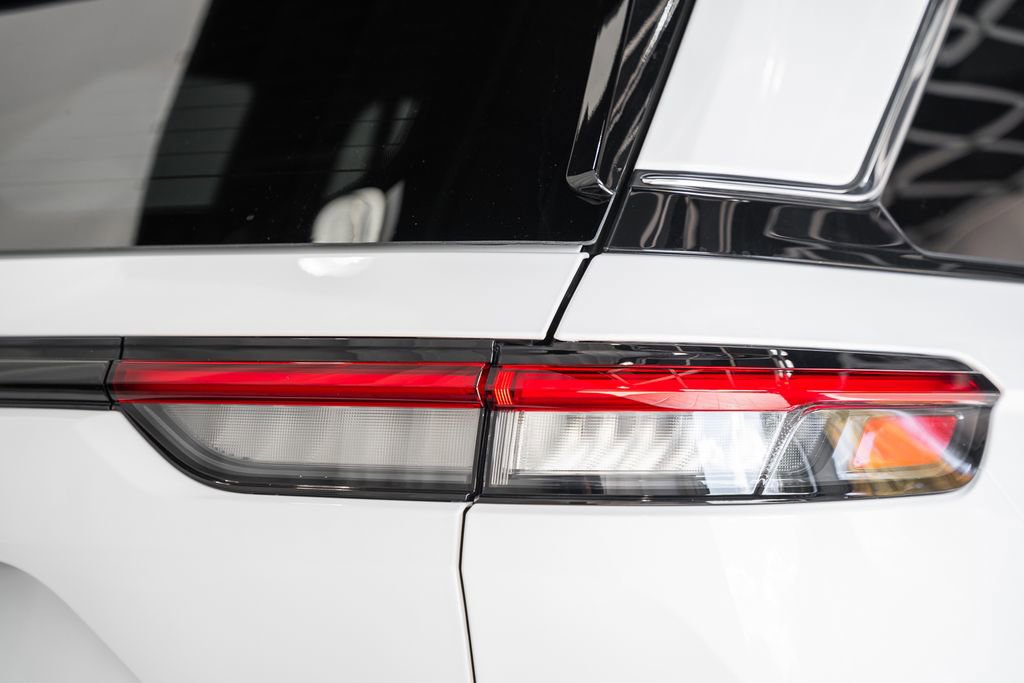 New 2025 Jeep Grand Cherokee Limited w/ MOPAR Finishing Package image 7