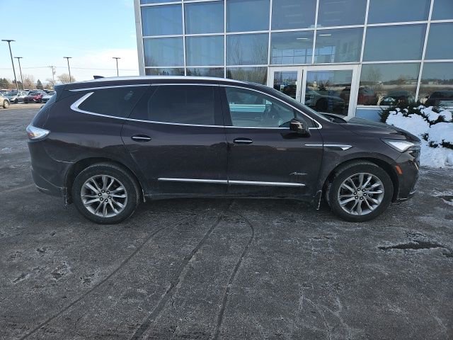 Used 2022 Buick Enclave Avenir w/ Avenir Technology Package image 9