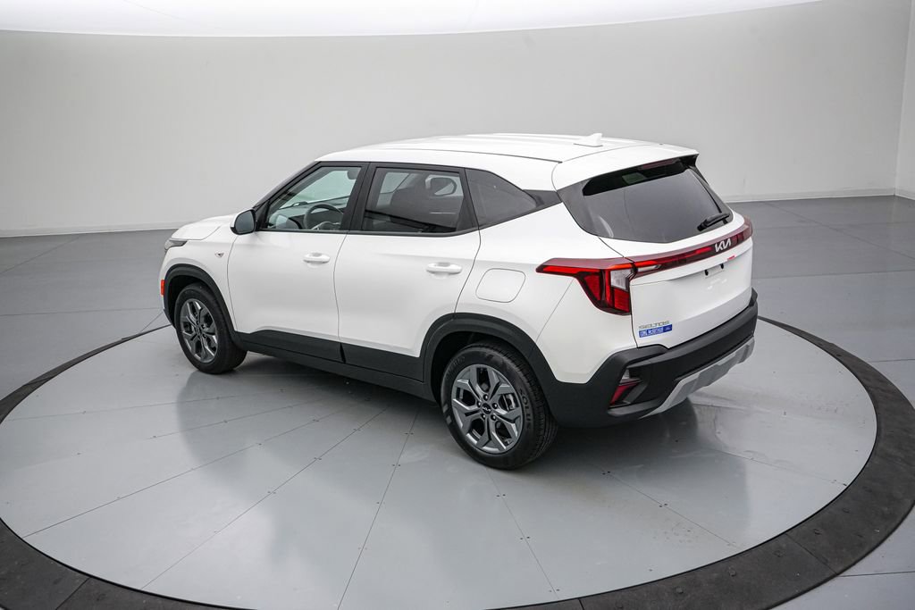 Used 2026 Kia Seltos LX FWD image 6