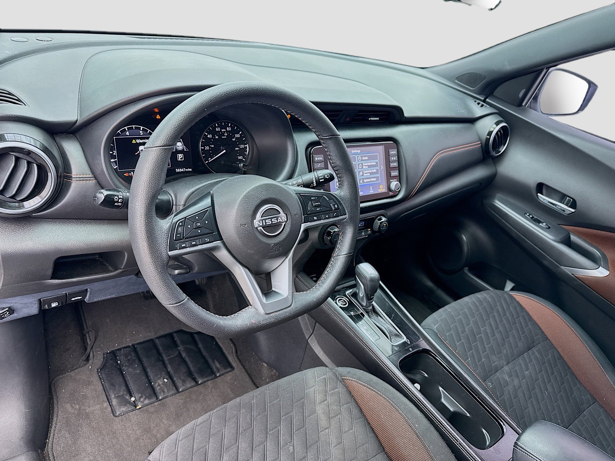 Used 2022 Nissan Kicks SR w/ Interior Electronics Package FWD image 7