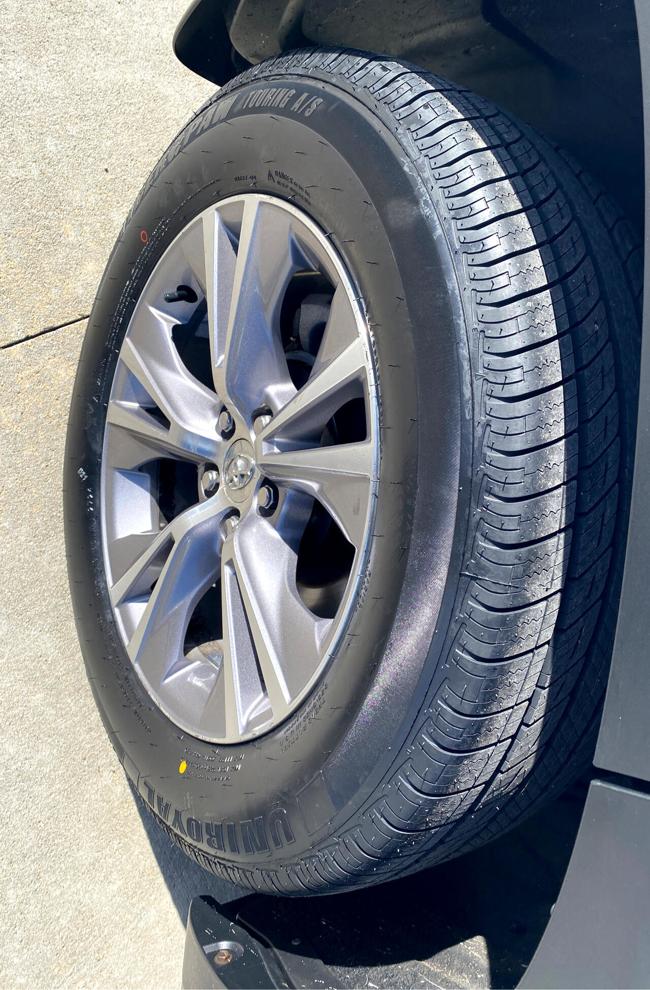 Used 2015 Toyota Highlander XLE image 11