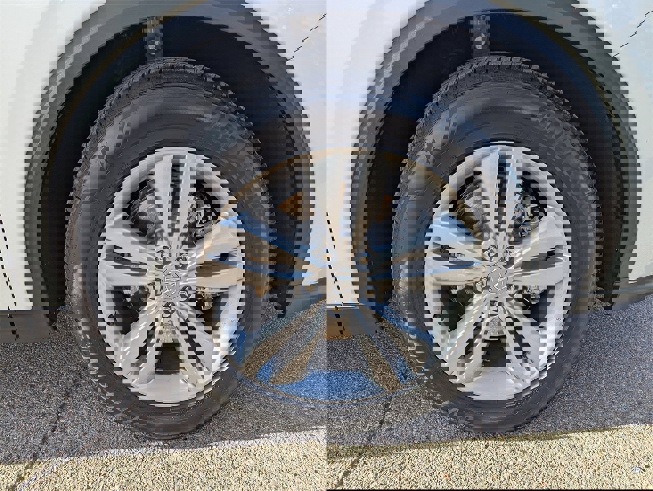 Certified 2025 Acura MDX FWD image 9