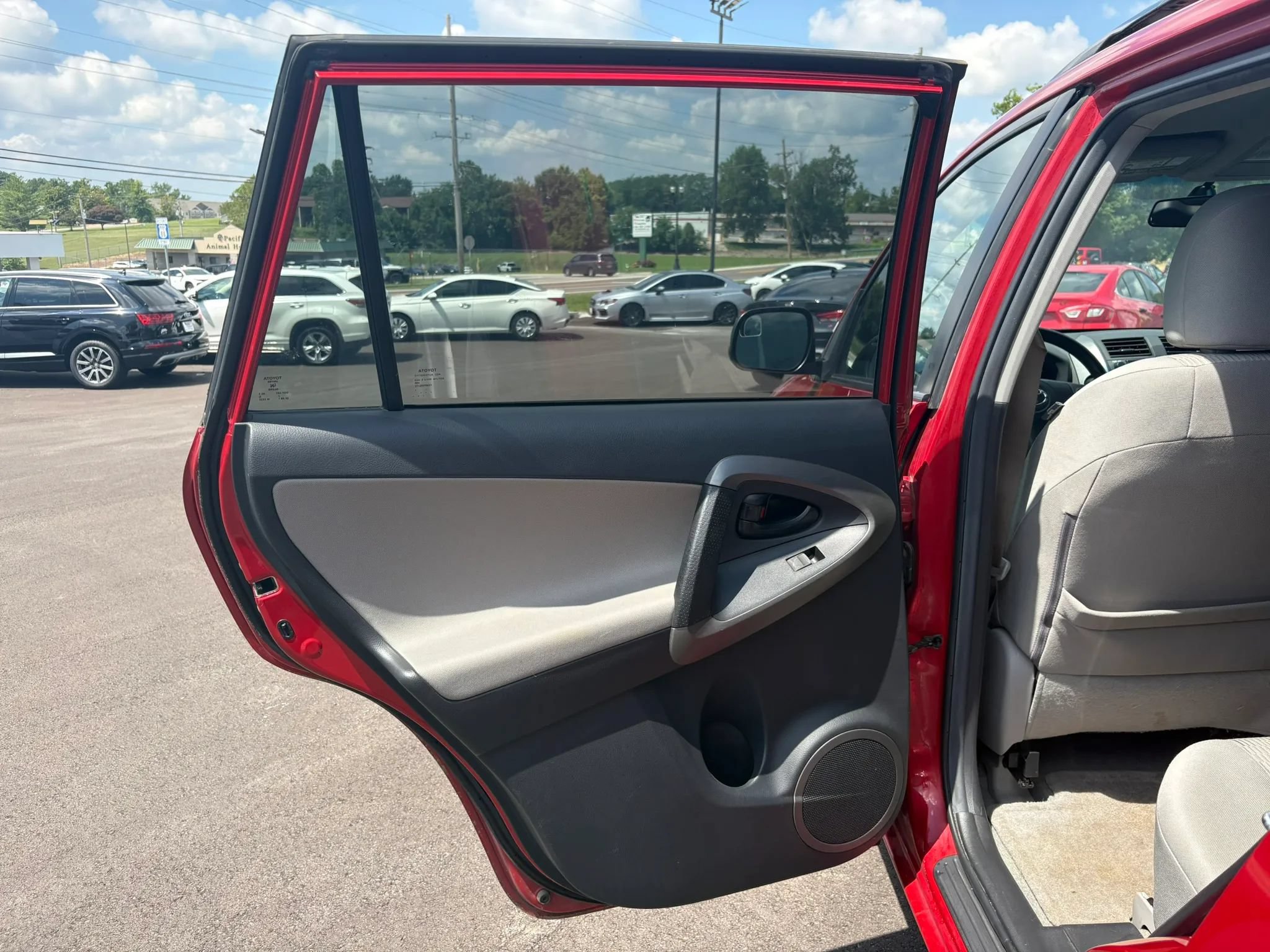 Used 2010 Toyota RAV4 4WD image 18