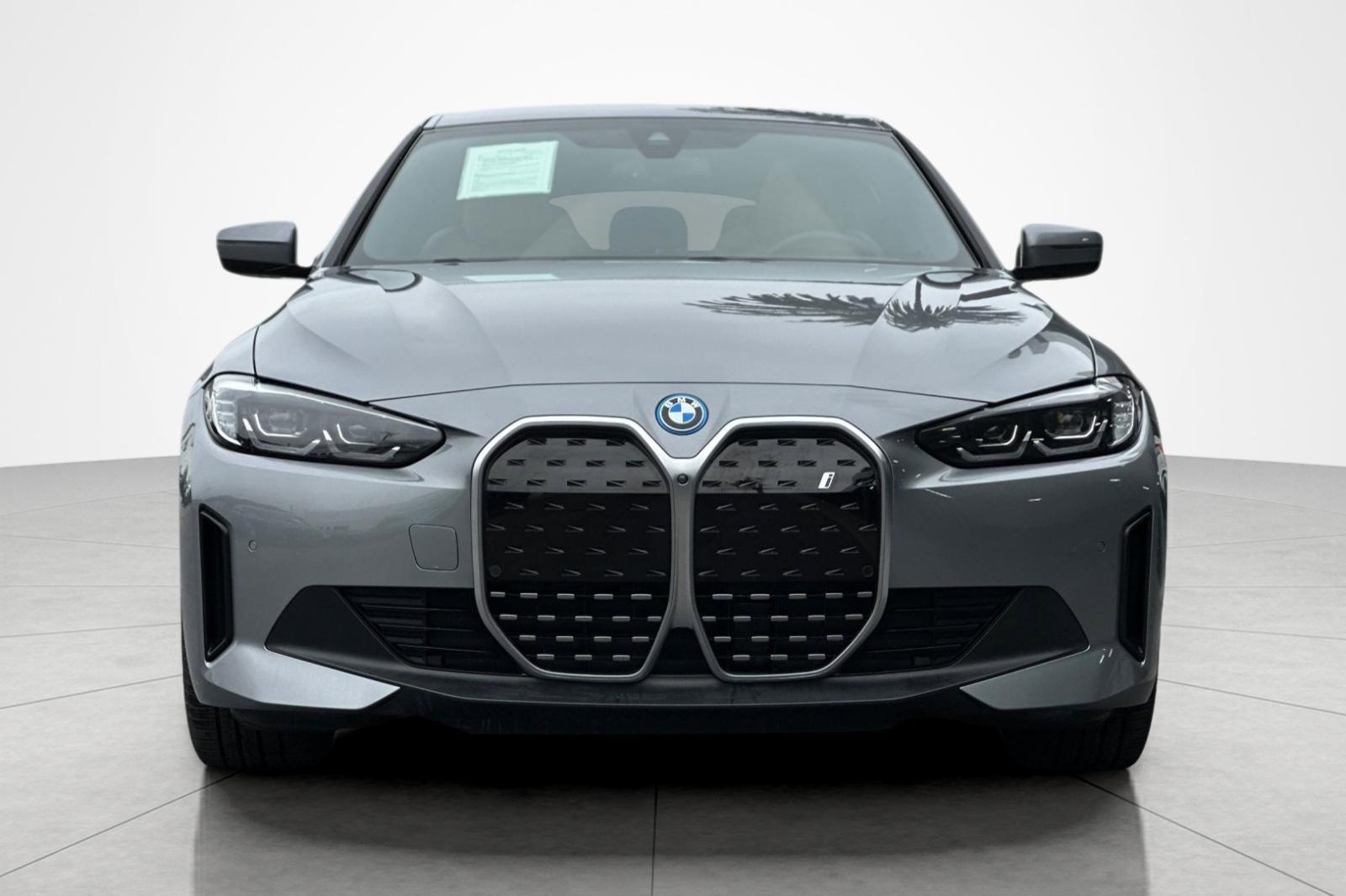 Used 2023 BMW i4 eDrive40 w/ Premium Package RWD image 8