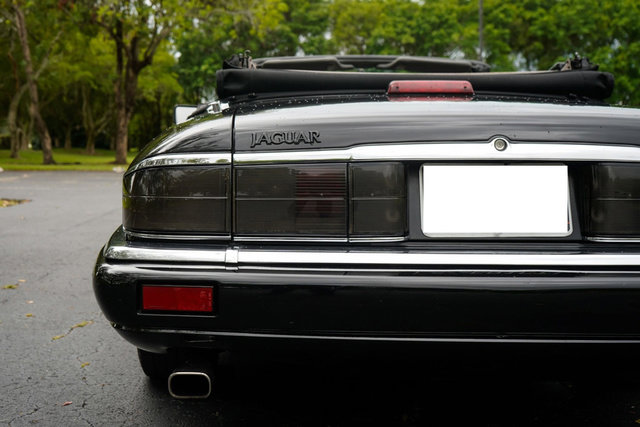 Used 1994 Jaguar XJS 4.0 Convertible image 91