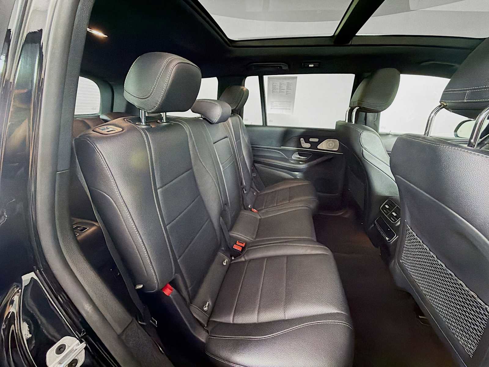 Used 2021 Mercedes-Benz GLS 450 4MATIC image 28