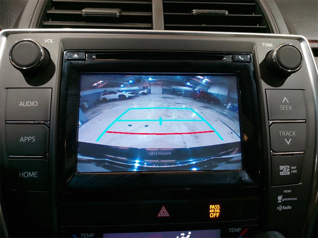 Used 2015 Toyota Camry XSE w/ Moonroof Package image 21