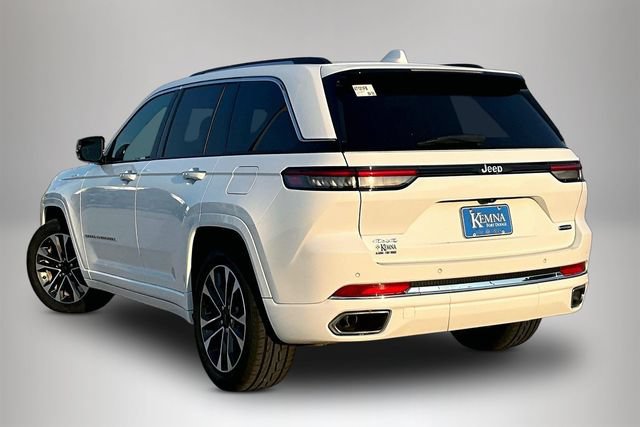 Used 2023 Jeep Grand Cherokee Overland AWD/4WD image 4