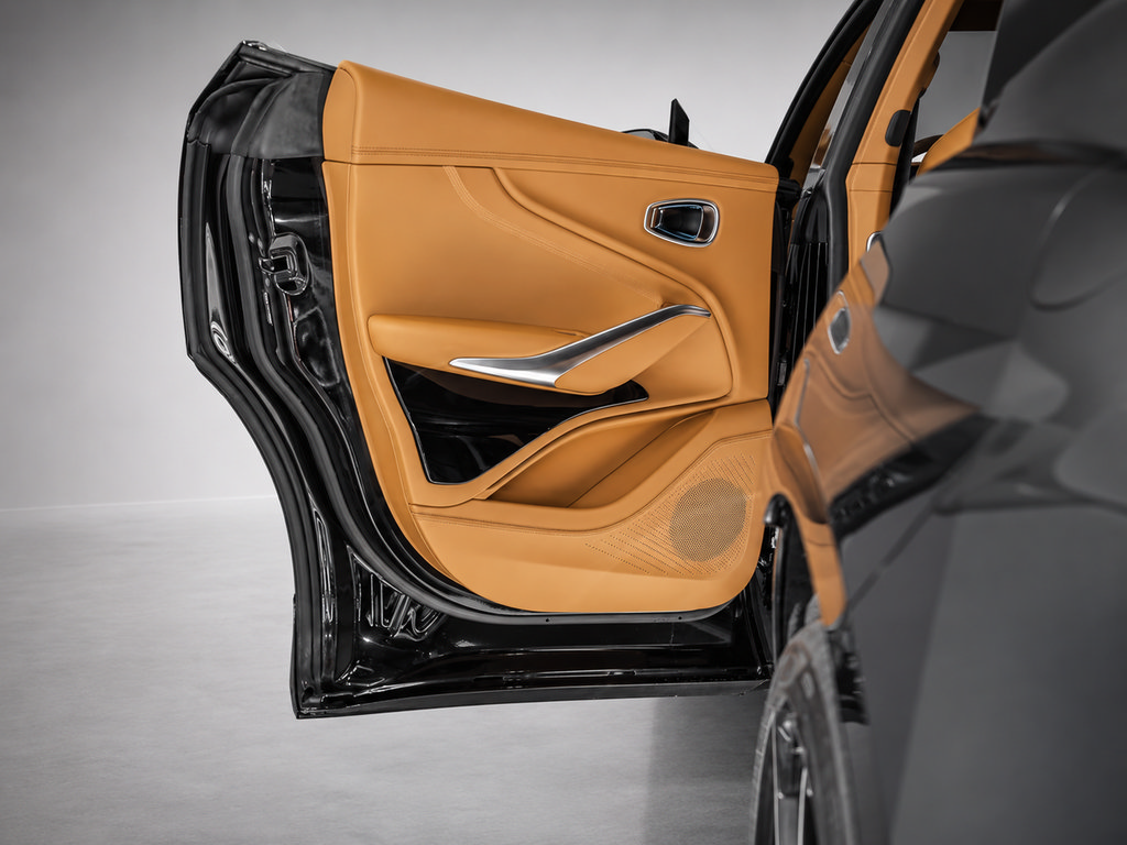New 2026 Aston Martin DBX 707 AWD/4WD image 34