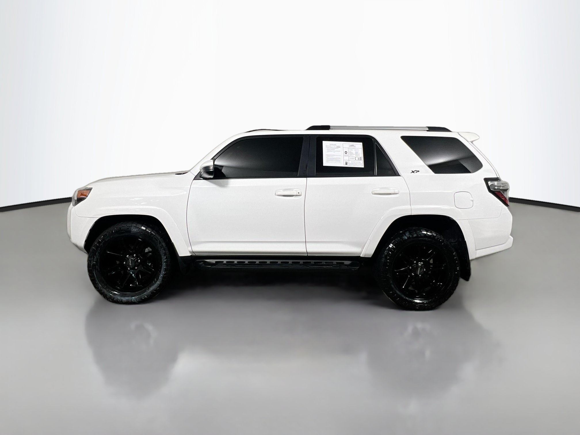 Used 2024 Toyota 4Runner SR5 RWD image 9