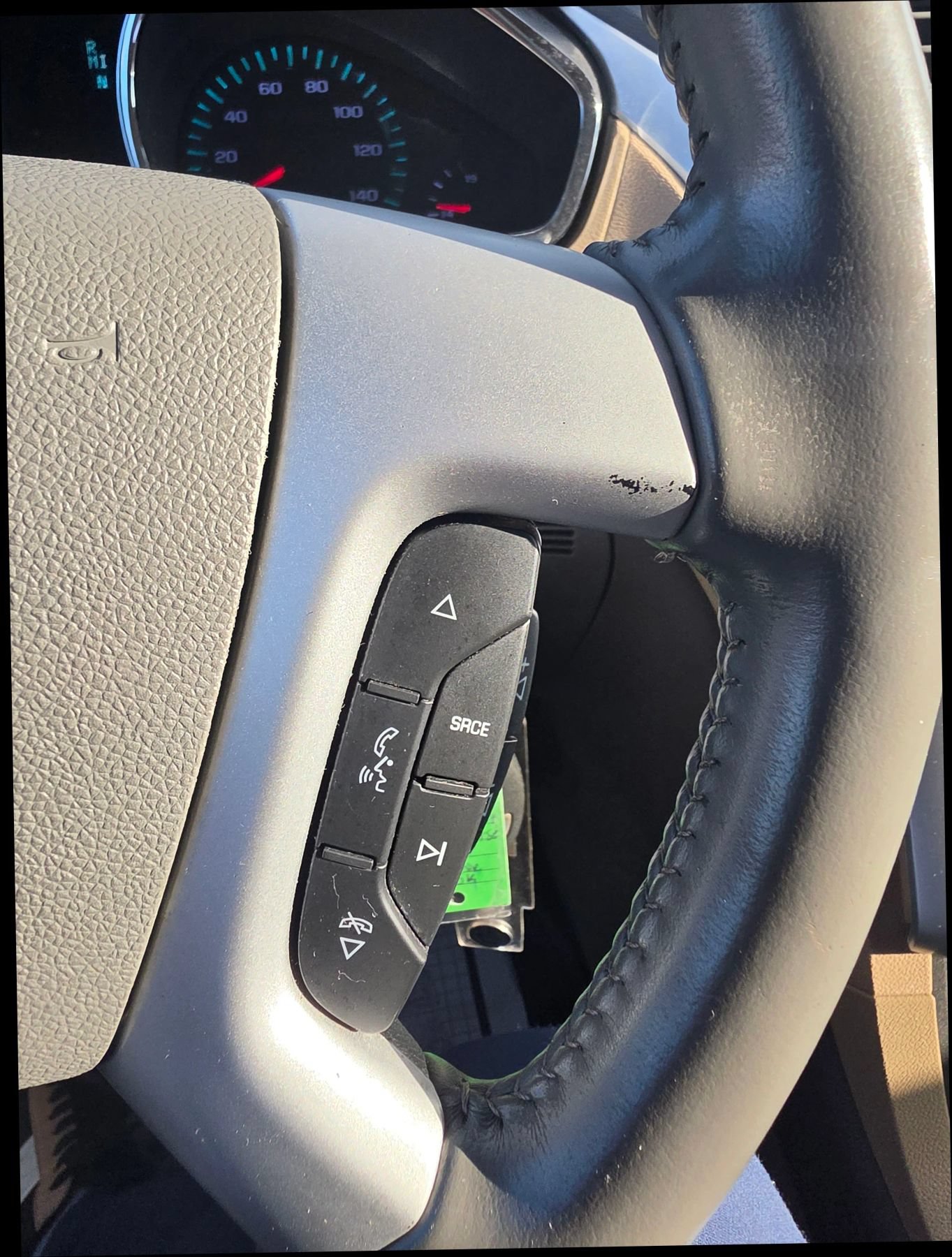 Used 2011 Chevrolet Traverse LT w/ Personal Connectivity Package FWD image 26