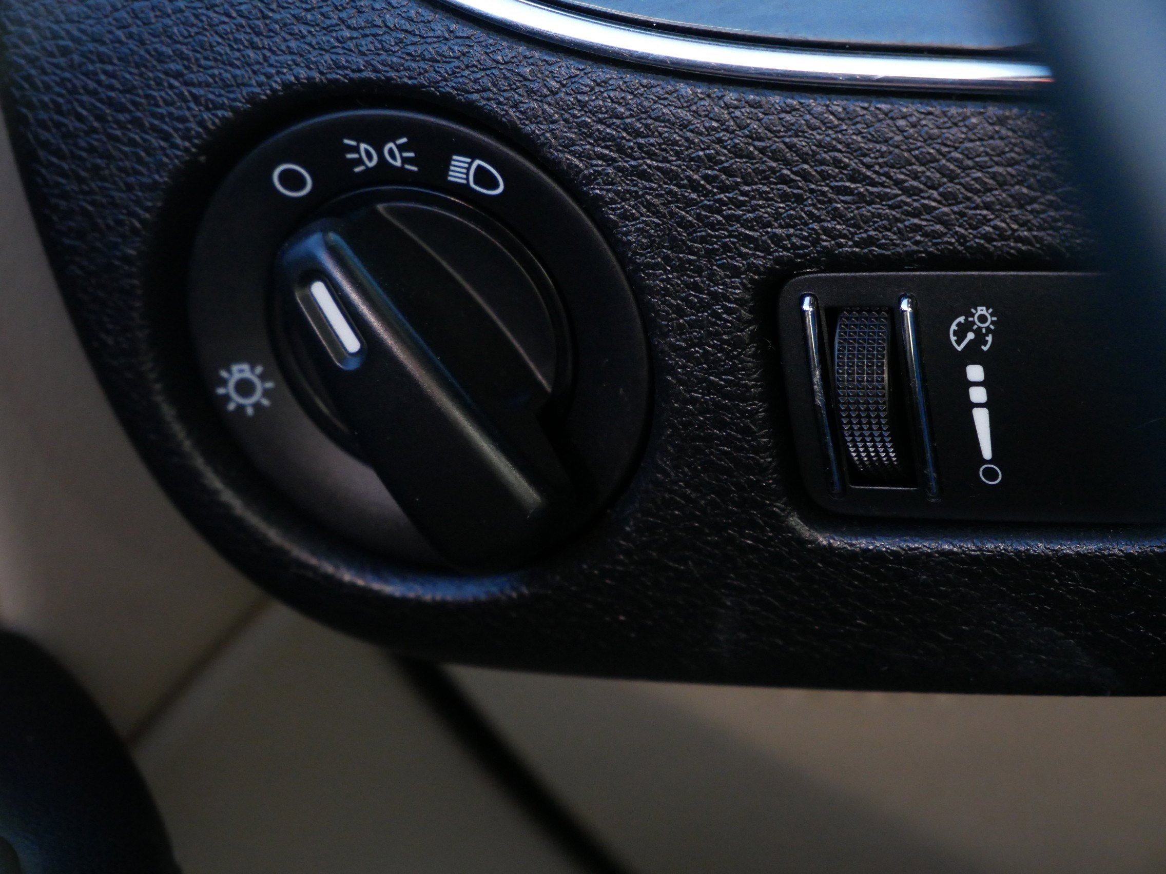 Used 2014 Dodge Grand Caravan SE image 26