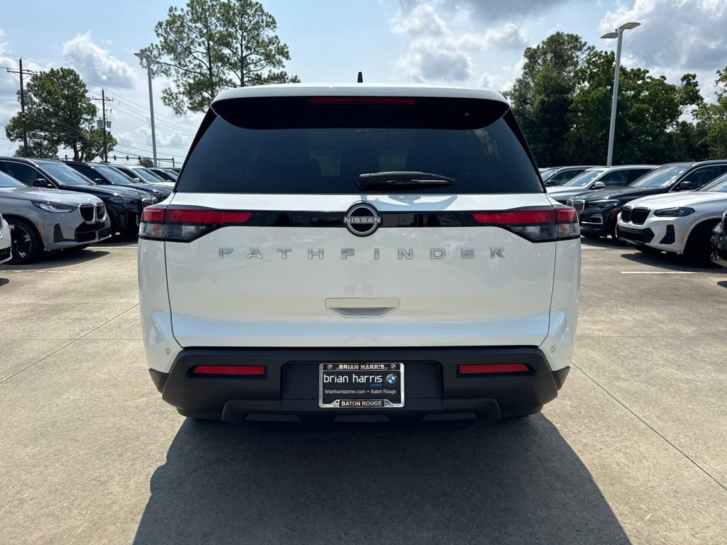 Used 2024 Nissan Pathfinder S FWD image 4