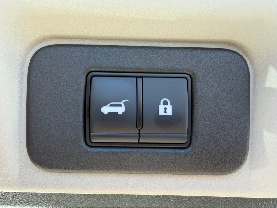 Used 2024 Nissan Ariya AWD image 50