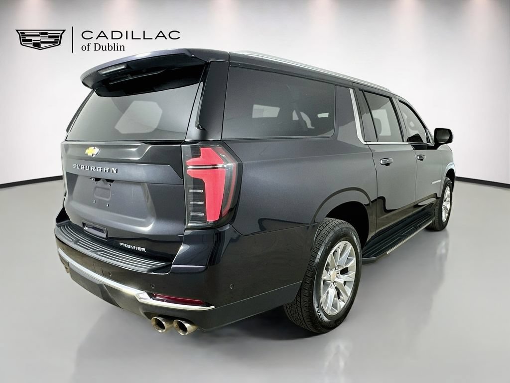 Used 2026 Chevrolet Suburban Premier AWD/4WD image 5