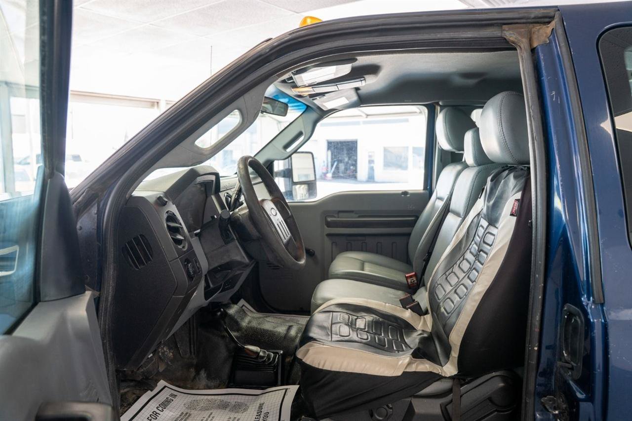 Used 2011 Ford F250 XL w/ Skid Plate Pkg AWD/4WD image 12