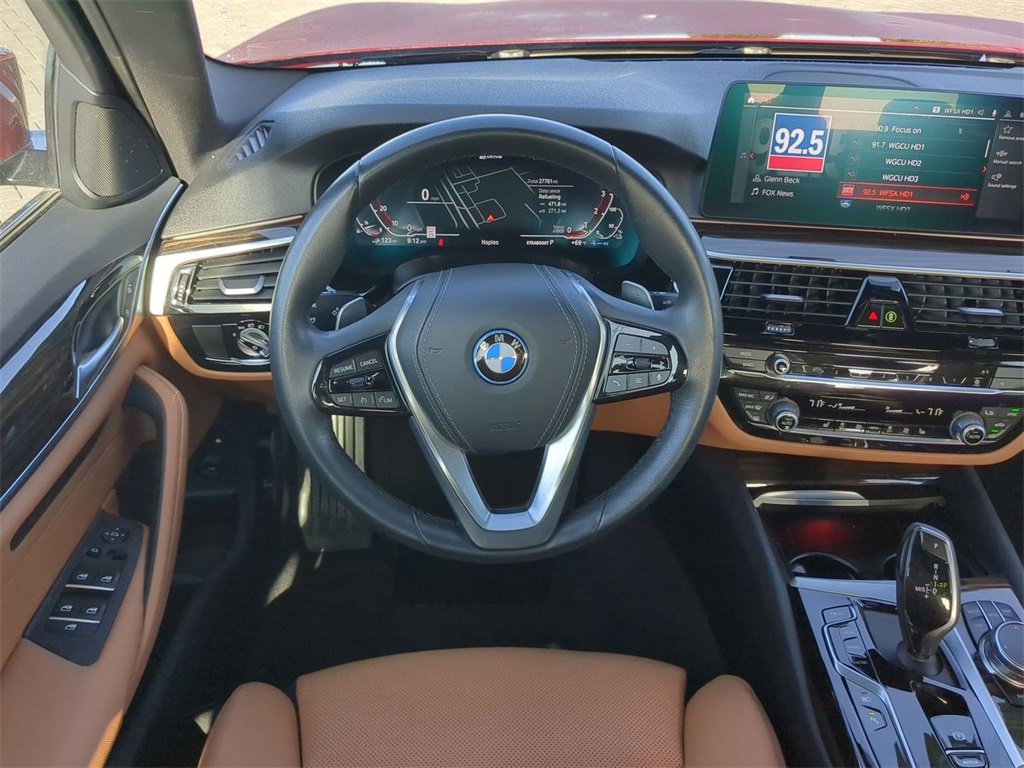 Certified 2023 BMW 530e w/ Convenience Package image 17