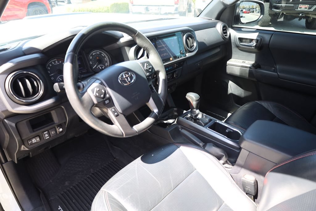 Used 2019 Toyota Tacoma TRD Pro AWD/4WD image 12