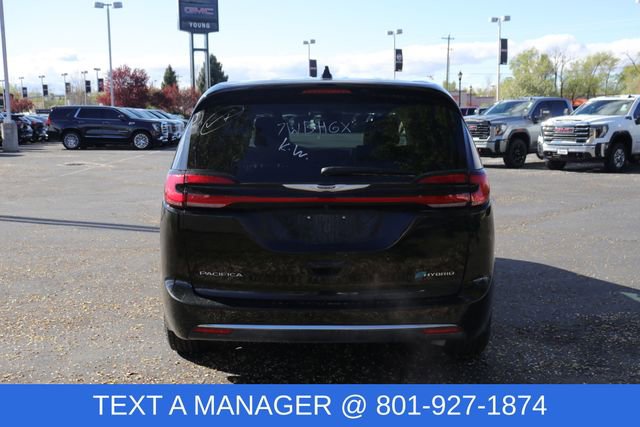 Used 2024 Chrysler Pacifica Select image 5