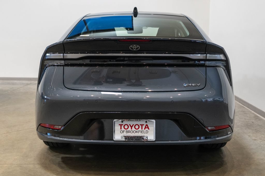 New 2026 Toyota Prius Plug-In Hybrid FWD image 8