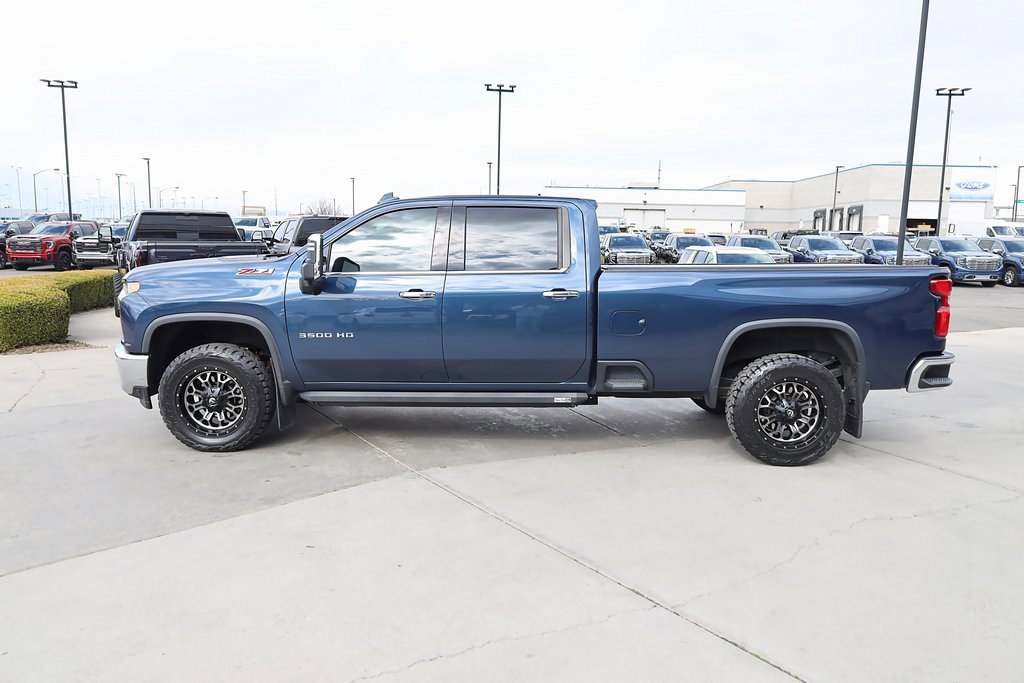 Used 2020 Chevrolet Silverado 3500 LTZ w/ LTZ Premium Package image 3