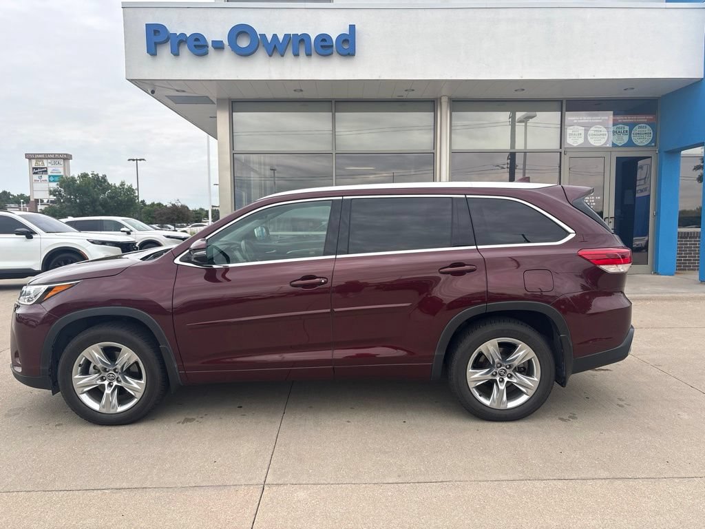 Used 2018 Toyota Highlander Limited w/ Protection Package #3 AWD/4WD image 8