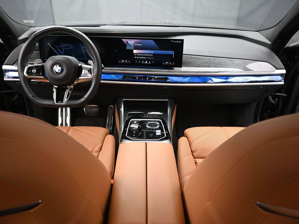 Used 2023 BMW 740i w/ Parking Assistance Package image 21