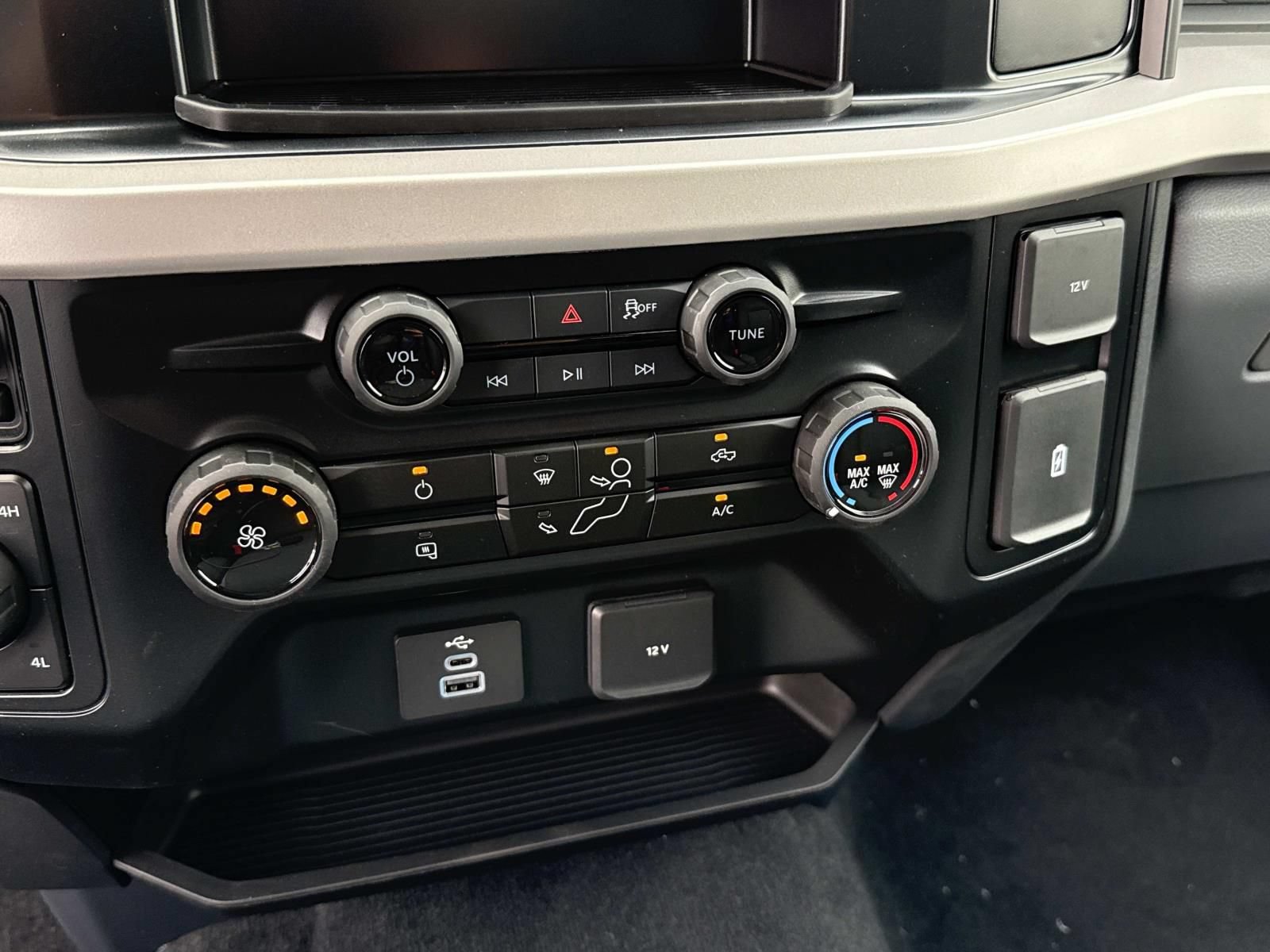 New 2026 Ford F250 XL w/ STX Appearance Package AWD/4WD image 16