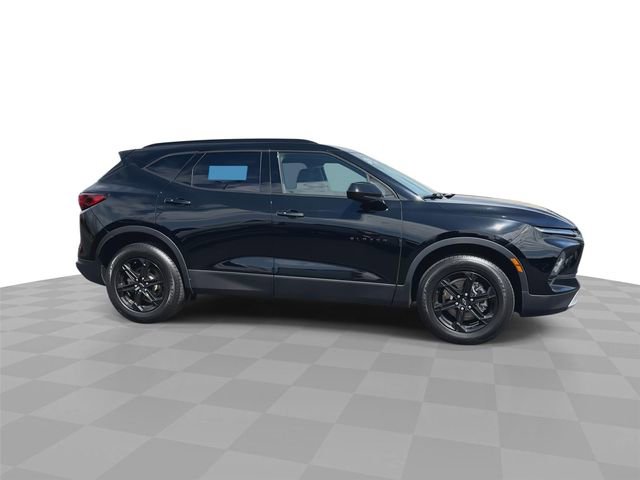 Certified 2023 Chevrolet Blazer LT w/ Midnight/Sport Edition AWD/4WD image 9