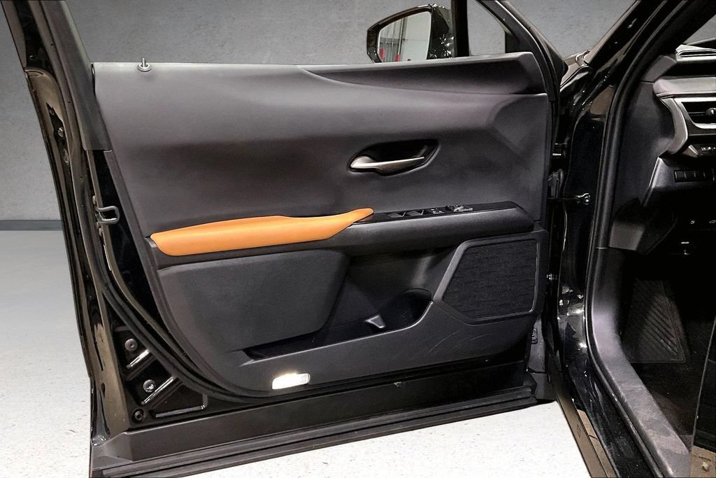 Used 2022 Lexus UX 250h w/ Premium Package AWD/4WD image 20