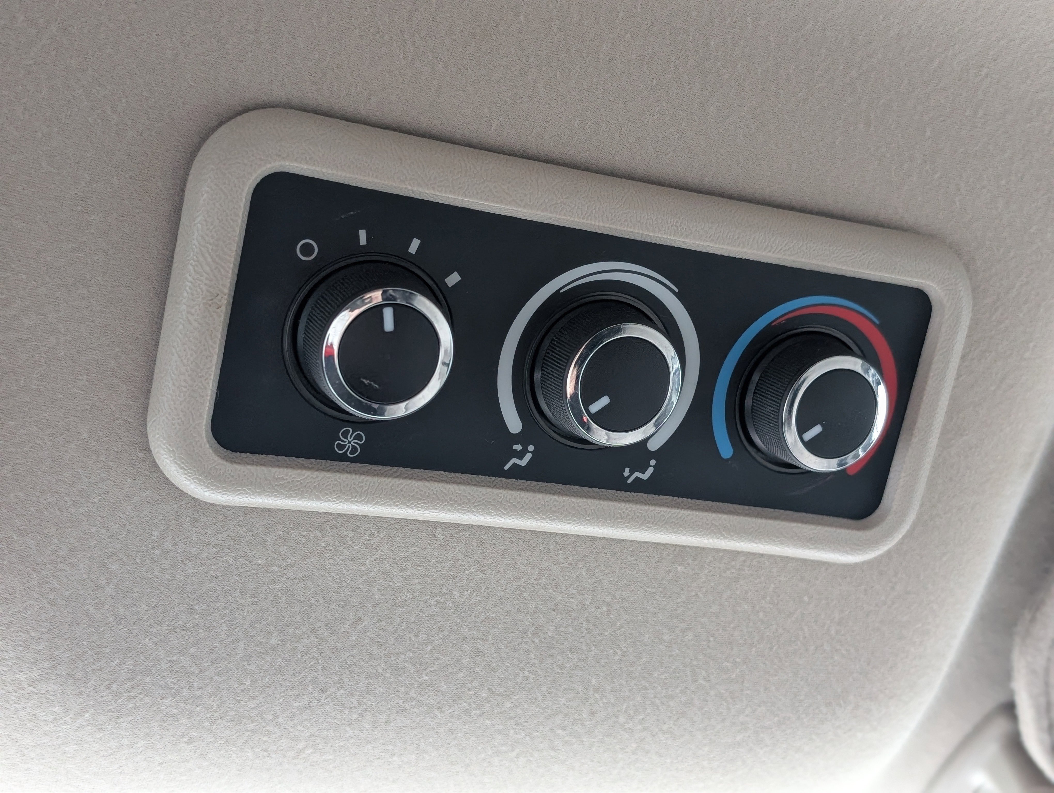 Used 2015 Chevrolet Express 3500 LT w/ LT Preferred Equipment Group image 22