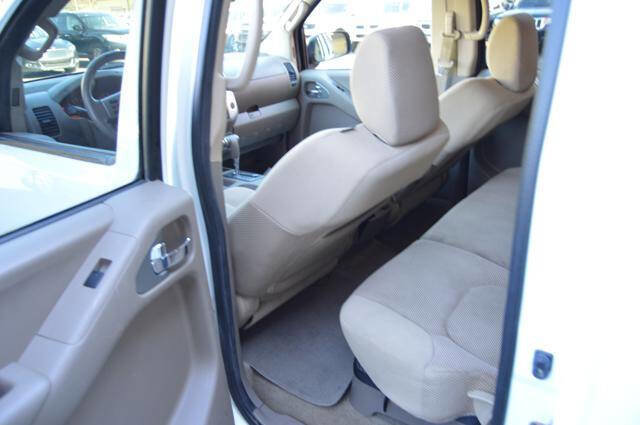 Used 2014 Nissan Frontier SV w/ SV Value Truck Package image 45