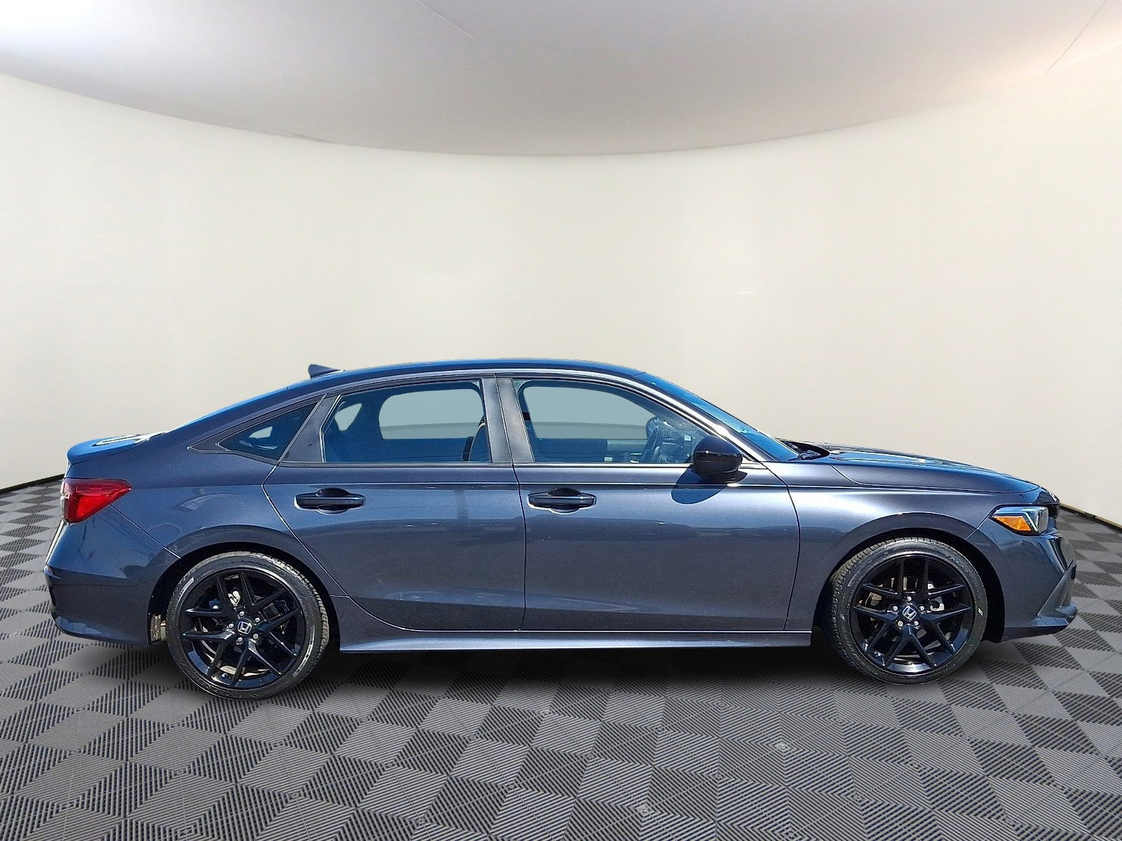 Used 2023 Honda Civic Sport image 8