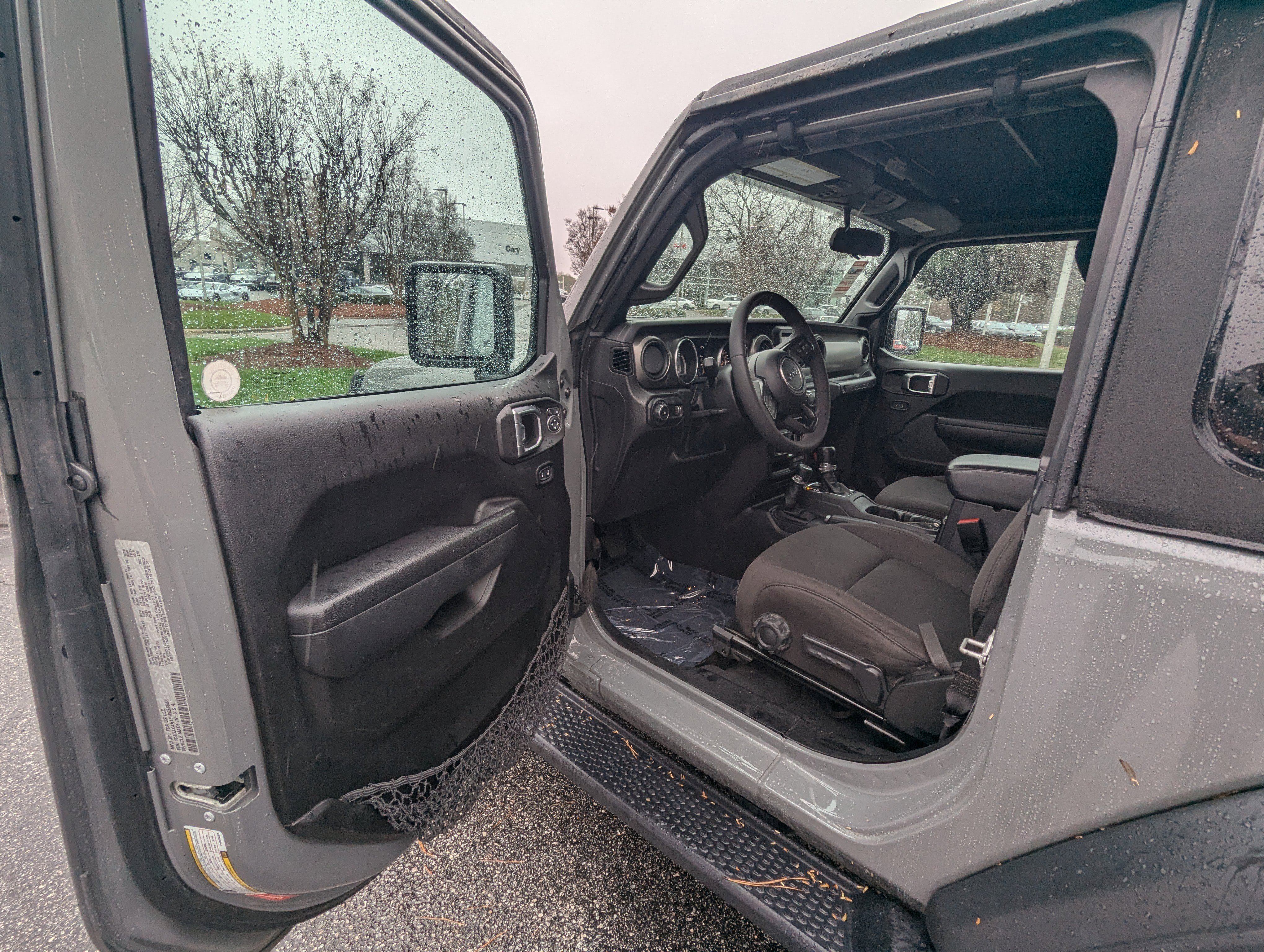 Used 2023 Jeep Wrangler Sport S image 8