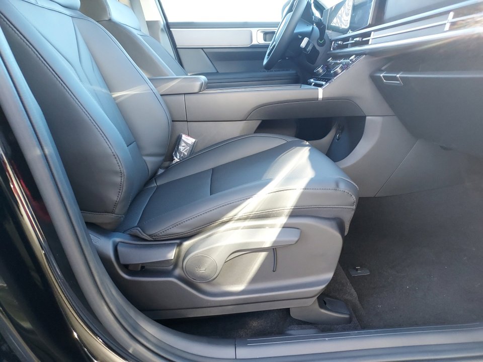 Used 2025 Hyundai Santa Fe XRT AWD/4WD image 34