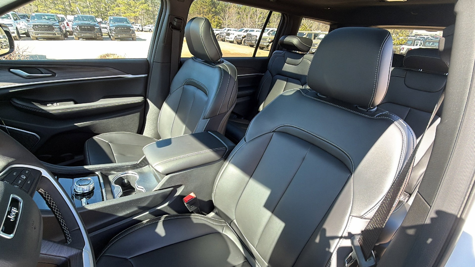 New 2026 Jeep Grand Cherokee L Limited AWD/4WD image 18