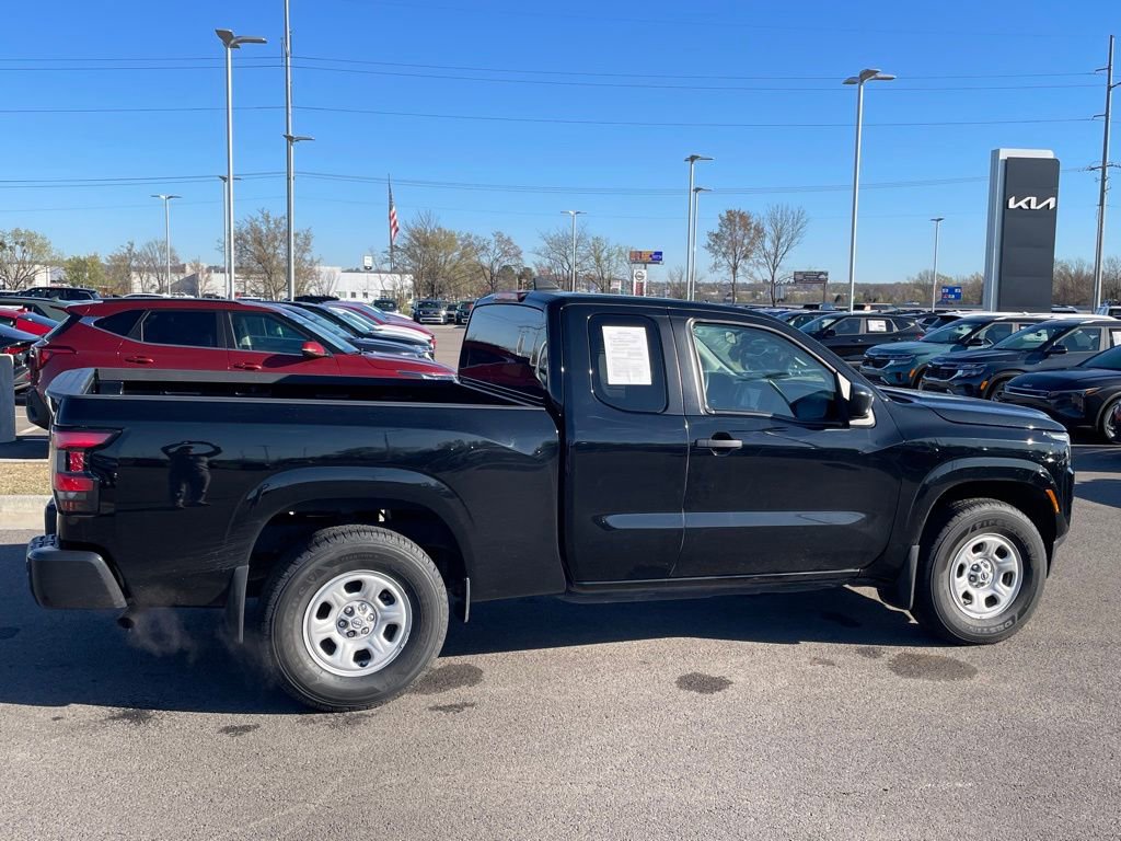 Used 2023 Nissan Frontier S RWD image 9