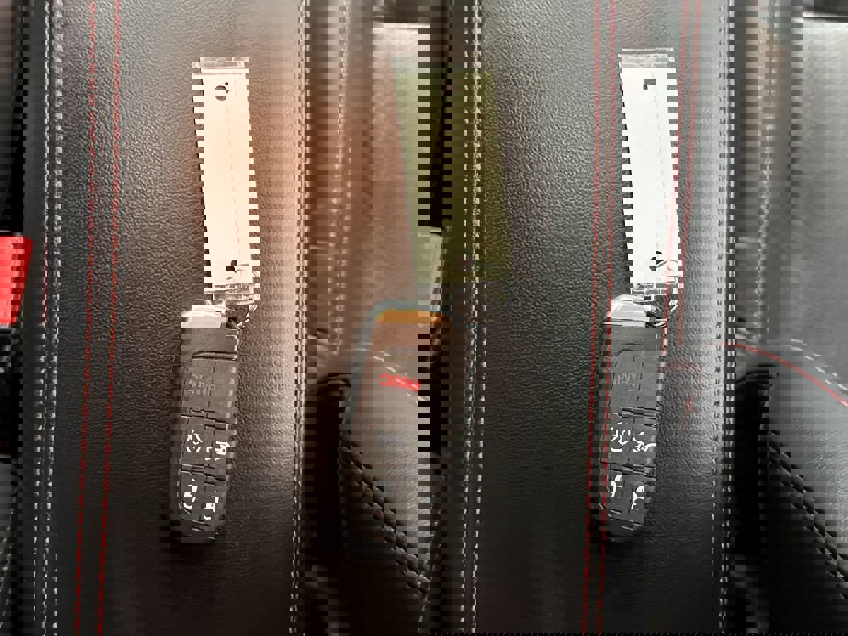 Used 2015 Dodge Durango R/T image 34